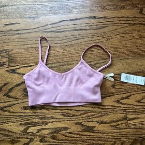 Aritzia Talula Seamless Soft Orchid Cami